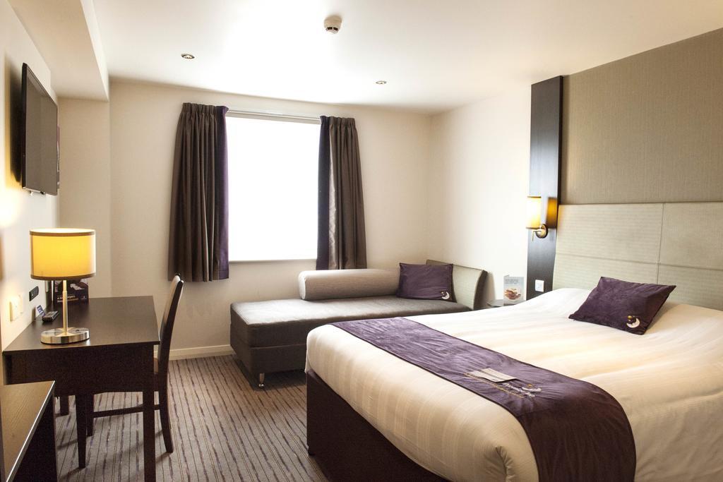 Premier Inn Glasgow East Kilbride - Peel Park Camera foto