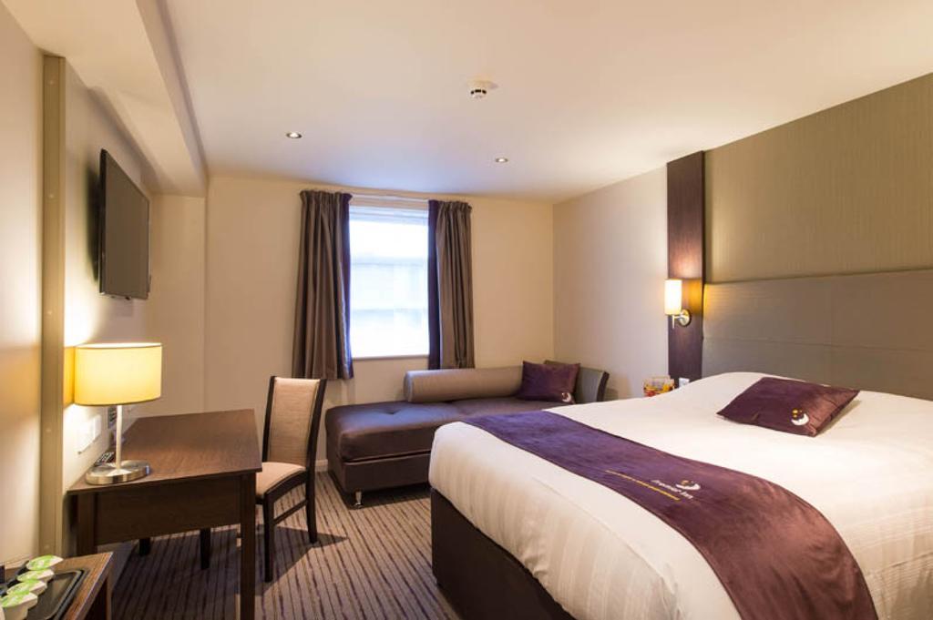 Premier Inn Glasgow East Kilbride - Peel Park Camera foto